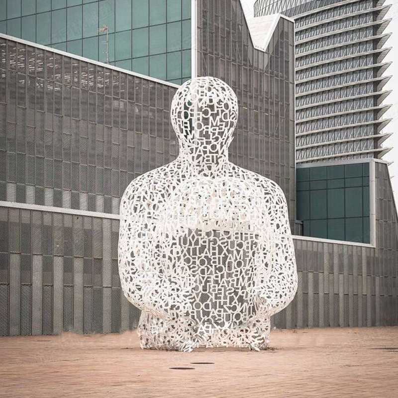 不銹鋼雕塑工廠，鏤空不銹鋼人物雕塑